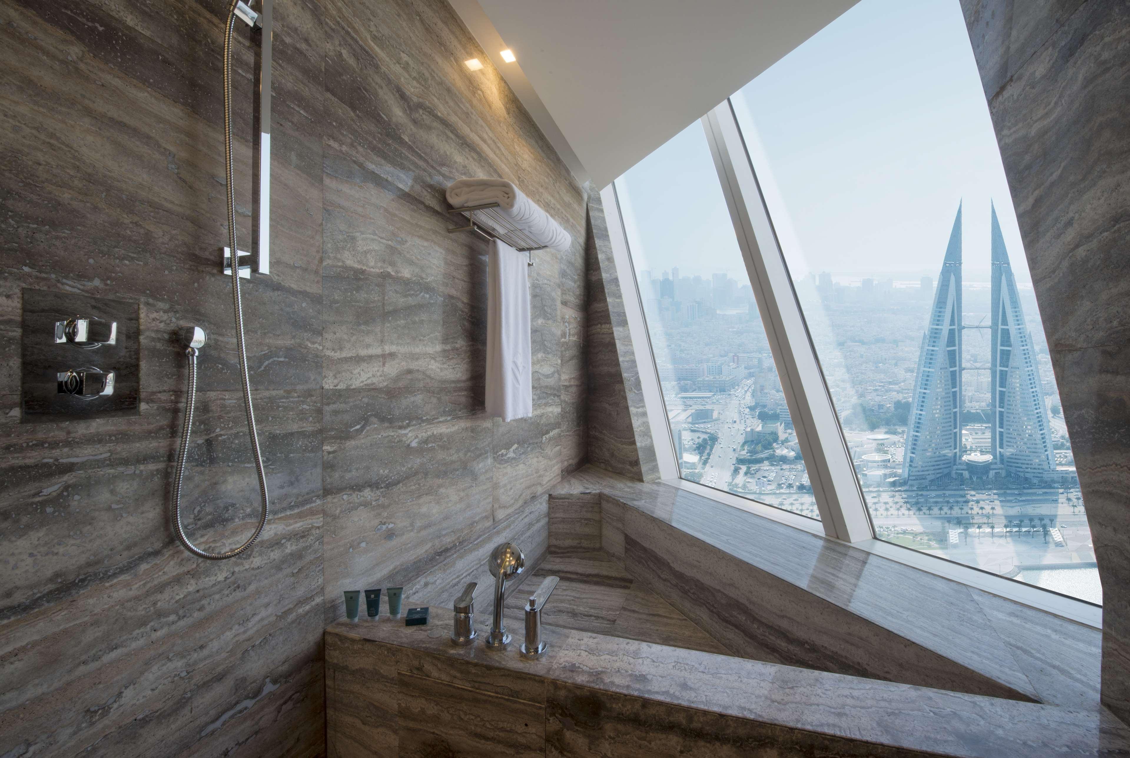 Wyndham Grand Hotel 5*