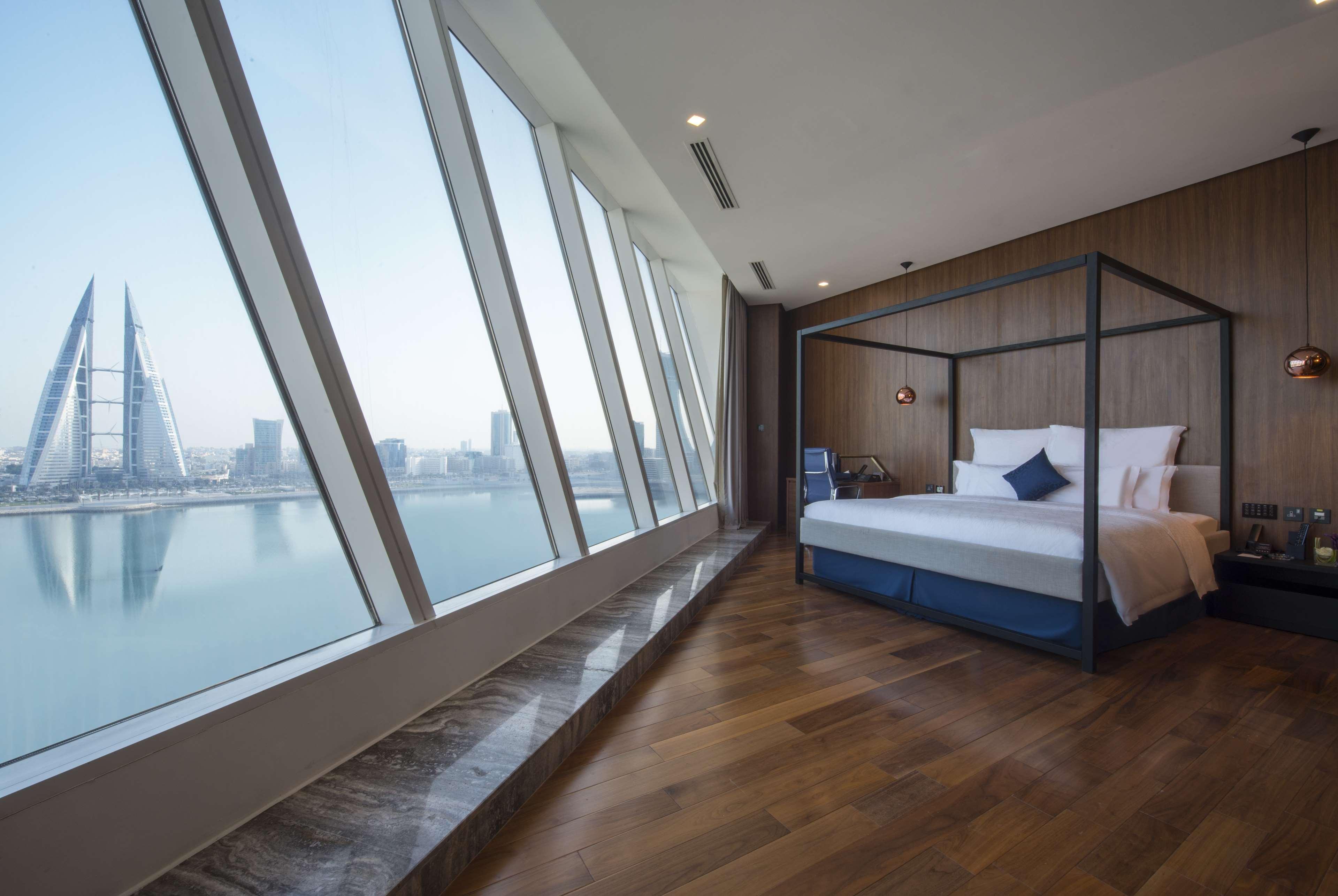 Wyndham Grand Hotel
