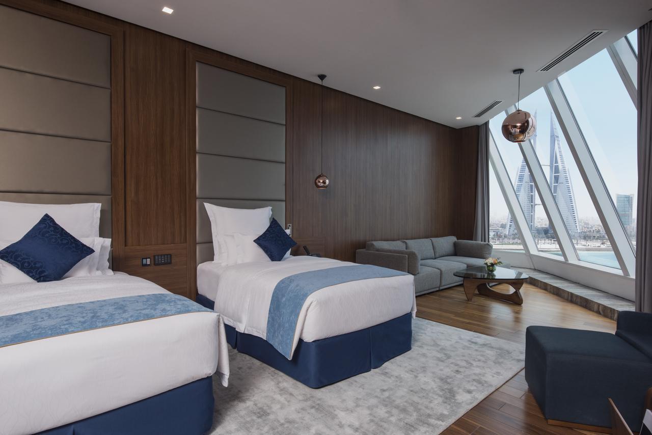 Wyndham Grand Hotel 5*